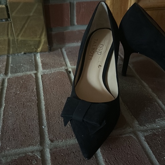 Talbots RSVP Erica Bow Black Suede Pointed Toe Shoes . Size 7. - Picture 2 of 7